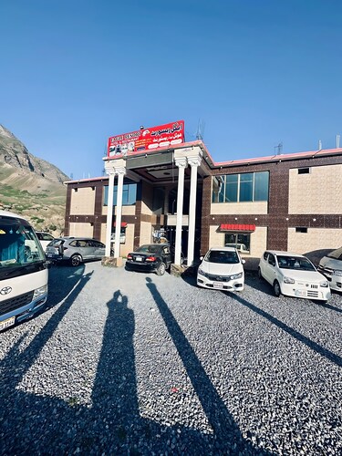 Eagle Resort Hotel and Restaurant