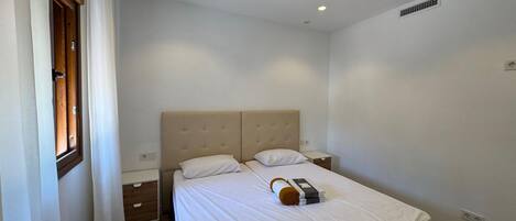 1 Schlafzimmer, Bügeleisen/Bügelbrett, kostenloses WLAN, Bettwäsche