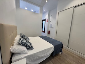 1 bedroom, iron/ironing board, free WiFi, bed sheets
