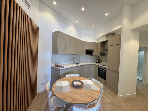 Fridge, microwave, oven, dishwasher