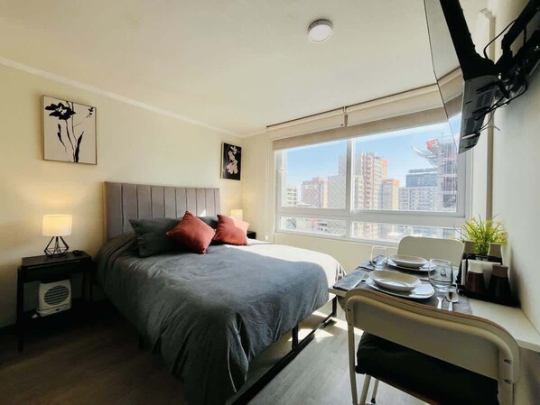 1 chambre, fer et planche à repasser, Wi-Fi gratuit, draps fournis