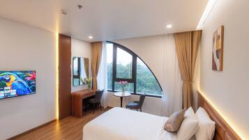 Quarto casal ou duplo superior | Escrivaninha, cortinas blackout, quartos à prova de som