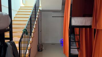 Gemeinsamer Schlafsaal, Gemischter Schlafsaal | Wohnbereich