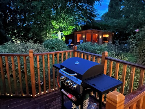 HATHERLOW - Idyllic Private Retreat in Charming Wedmore