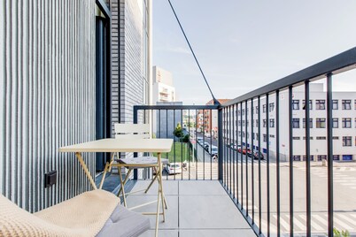 Designer Loft in Trendy Holešovice, Parking, Gym