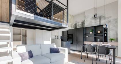 Designer Loft in Trendy Holešovice, Parking, Gym