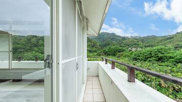 Quadruple Room with Balcony | Terrace/patio