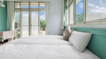 Standard Double Room | Free WiFi, bed sheets