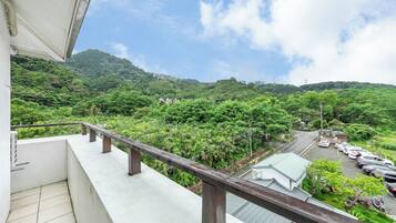 Quadruple Room with Balcony | Balcony