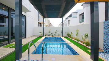 Utomhuspool