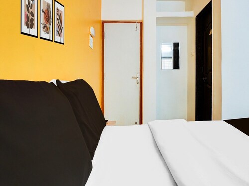 Super Hotel O Kharadi Pune