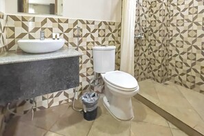 Habitación superior | Baño | Ducha y cabezal de ducha tipo lluvia