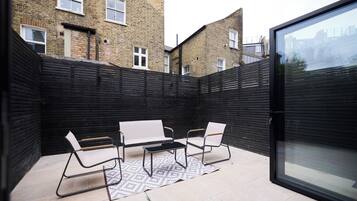 Apartment | Terrace/patio