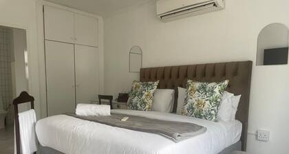 Aviator's Nest OR Tambo