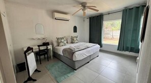 3 habitaciones, tabla de planchar con plancha, wifi y ropa de cama 
