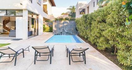 Juan Dolio Villa: Private Pool, Garden & Close to the Beach!