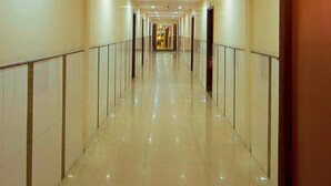 Unclassified image, 5 of 13, button - Hotel Ivory by KDSON (New Delhi)