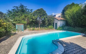 Pool - Awesome home in Thézan les Béziers (Thézan les Béziers)