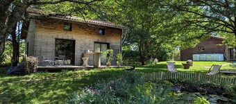 La Chambre d'Art in the heart of nature, 300 metres from Lake St Pardoux
