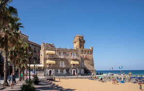 Beach - Lovely apartment in Santa Maria di Castell (Santa Maria di Castell)