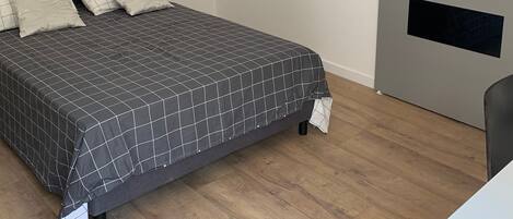 Wi-Fi, vuodevaatteet, pääsy pyörätuolilla