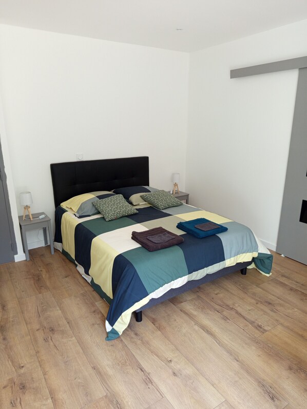 Wifi, ropa de cama y acceso para silla de ruedas 