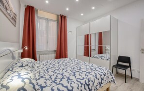 2 bedrooms, iron/ironing board, free WiFi