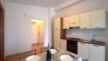 Réfrigérateur, plaque de cuisson