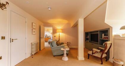 Three Acres Inn & Restaurant