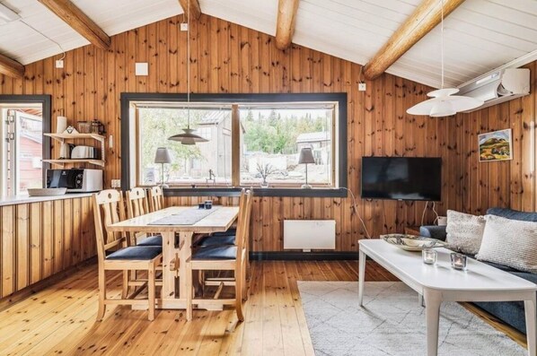 Standard-Chalet, Bergblick | Wohnbereich