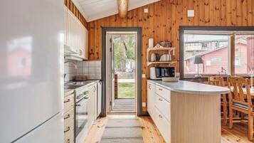 Cabin 69 | Private kitchen