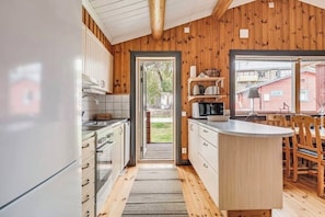 Cabin 69 | Private kitchen