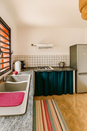 Microwave, stovetop