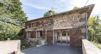Country House 'La Gabbro' with Mountain View, Private Terrace and Wi-Fi