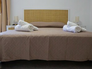 2 dormitoris i roba de llit 