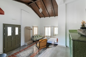 Apartment, 4 Bedrooms, Balcony, Sea View | Premium bedding, desk, laptop workspace, iron/ironing board