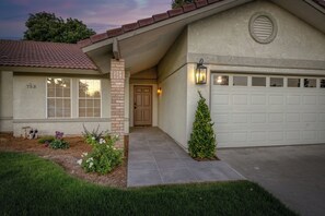 Exterior detail - Relax & Play in Clovis! 4BR w/ Hot Tub, Game Room, Firepit, Close to Hospitals (Clovis)