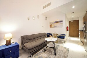 Studio, Pool View | In-room dining