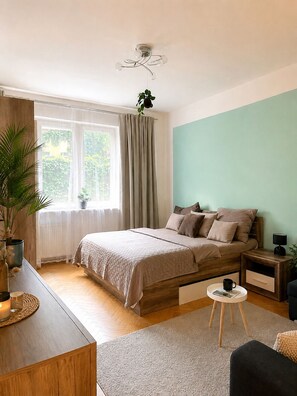 1 bedroom, iron/ironing board, free WiFi