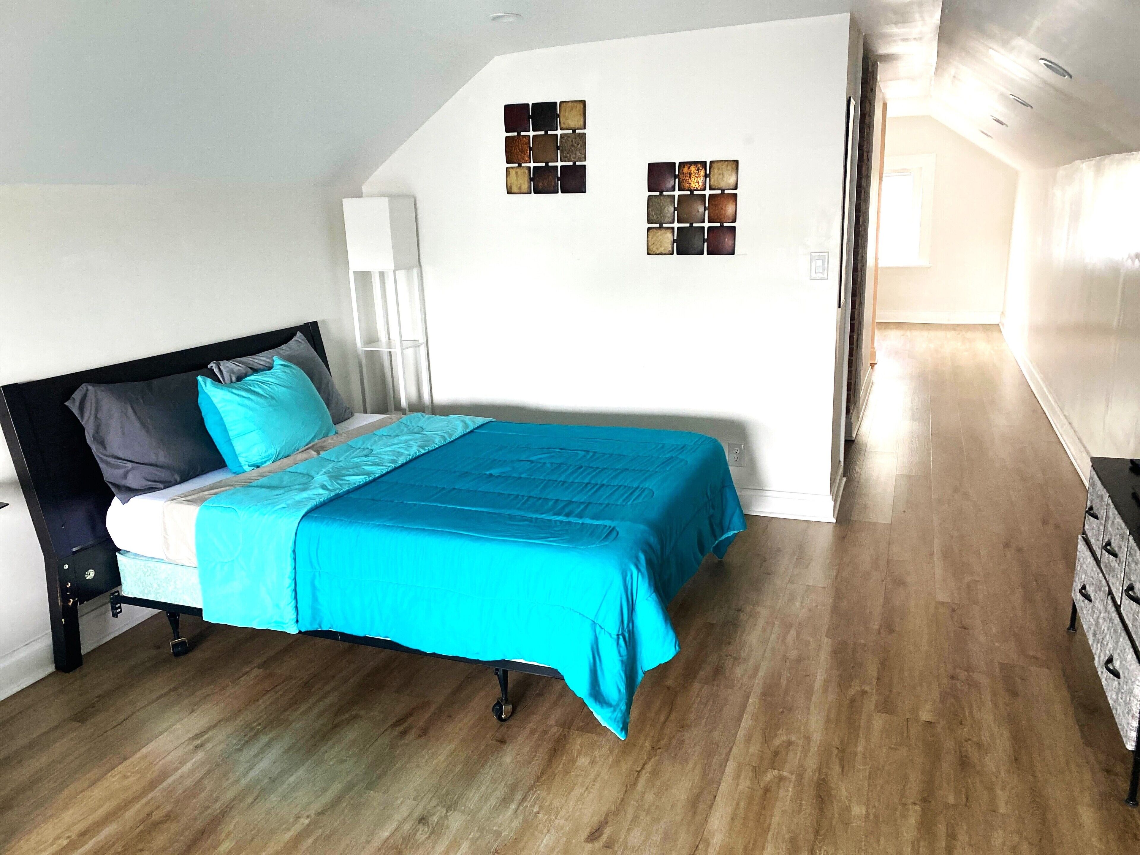 1 soverom, internettilgang og sengetøy