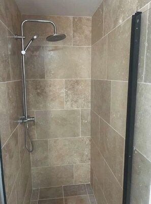 Bathroom - 5 bedroom apartment new in Collobrieres (Collobrières)