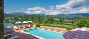 Belle maison de vacances privée avec piscine privée, WIFI, TV, terrasse et animaux admis