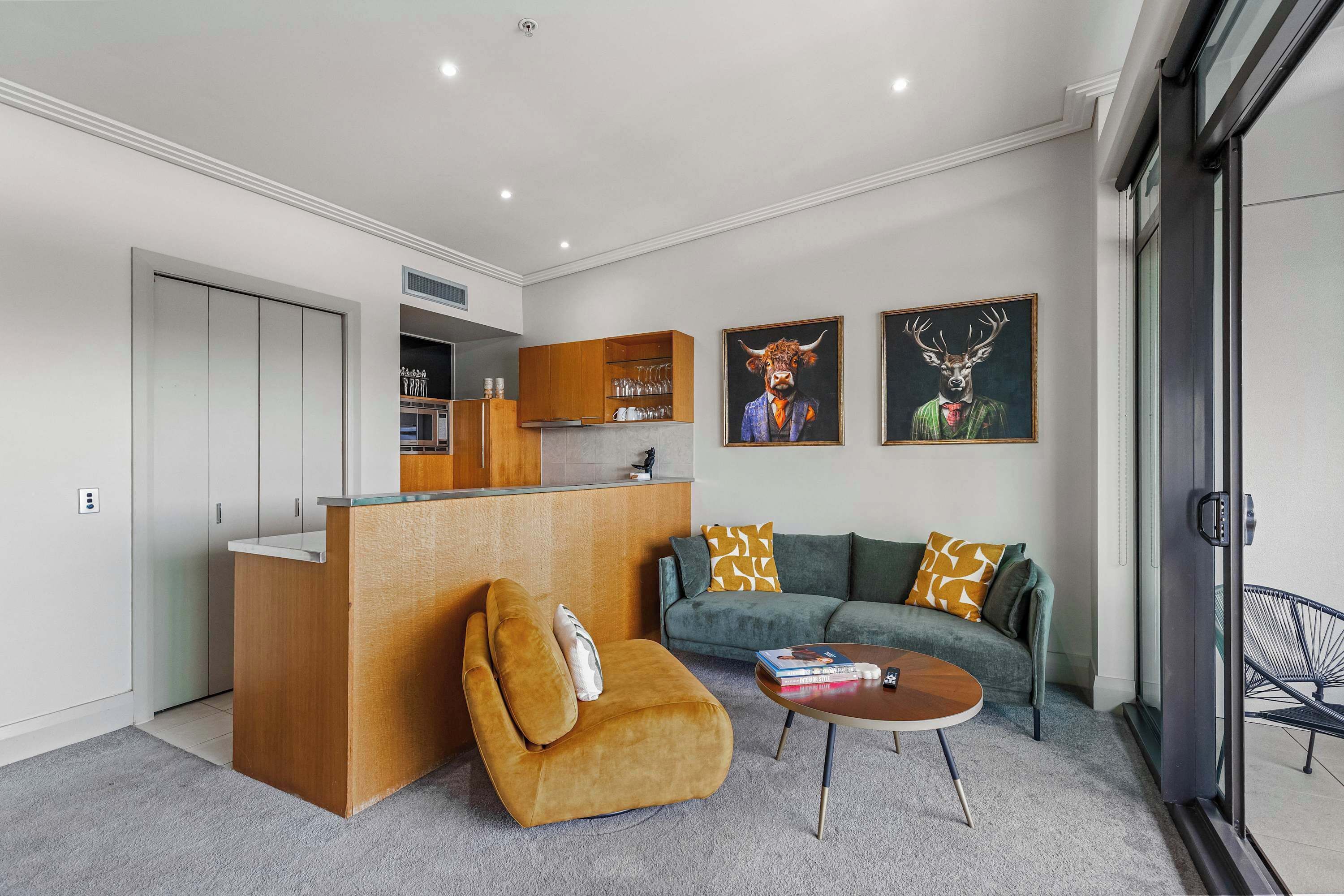 Comfort, Harbour Views & Balcony | Zodiak Stays - Auckland