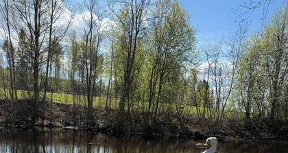 Riverfront Cottageee