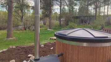 Chalet, 1 Bedroom, Accessible, Smoking | Outdoor spa tub