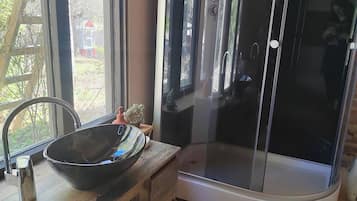 Chalet, 1 chambre, accessible aux personnes à mobilité réduite, fumeur | Salle de bain