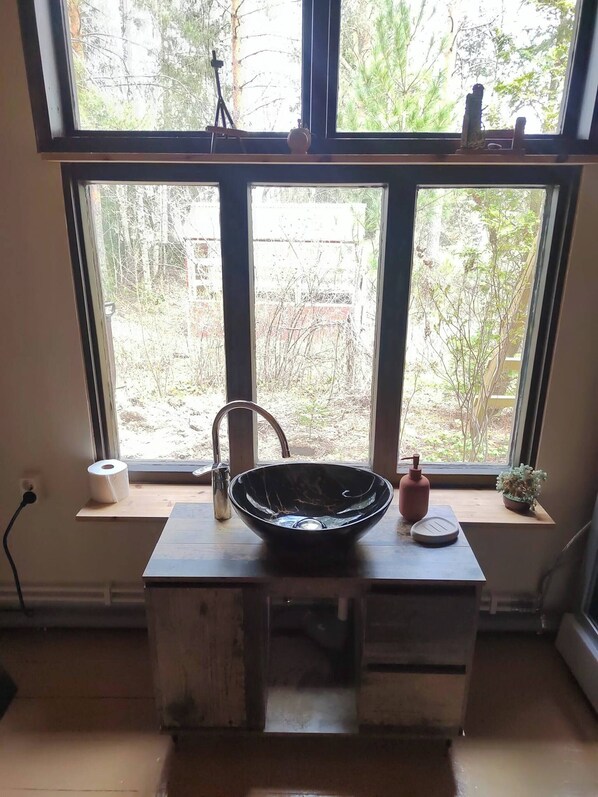 Chalet, 1 Bedroom, Accessible, Smoking | Bathroom - Riverfront Cottageee (Äänekoski)