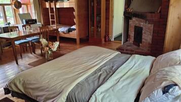 Chalet, 1 Bedroom, Accessible, Smoking | 1 bedroom