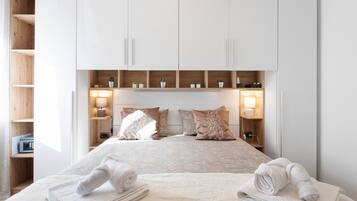 2 slaapkamers, een strijkplank/strijkijzer, wifi, beddengoed