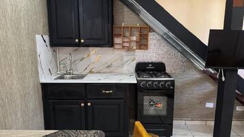 Fridge, cookware/dishes/utensils